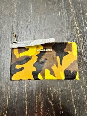 Michael Kors Clutch Bedford Camo Calf-Hair Wallet Wristlet